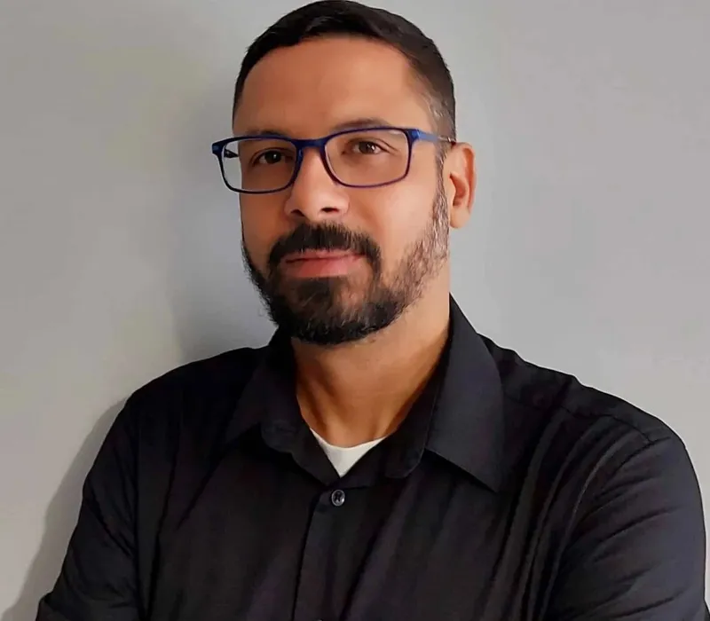 Portrait of Igor Ribeiro, Supervisor